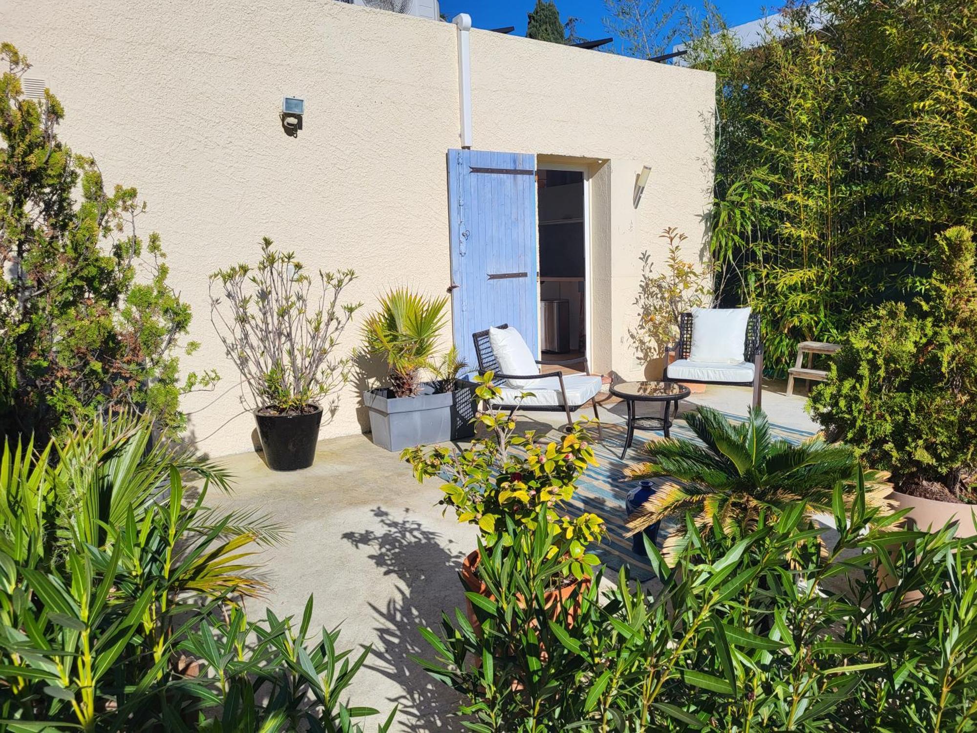 Studio Independant Avec Terrasse A Juan Les Pins Antibes Dış mekan fotoğraf